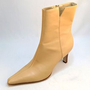 Gianni Bini booties